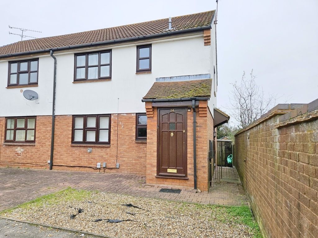 1 bed flat for sale in Chatton Close, Lower Earley, Reading RG6, £185,000