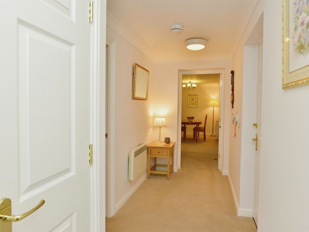 1 bed flat for sale in Aylesbury Street, Fenny Stratford, Milton Keynes MK2, £130,000