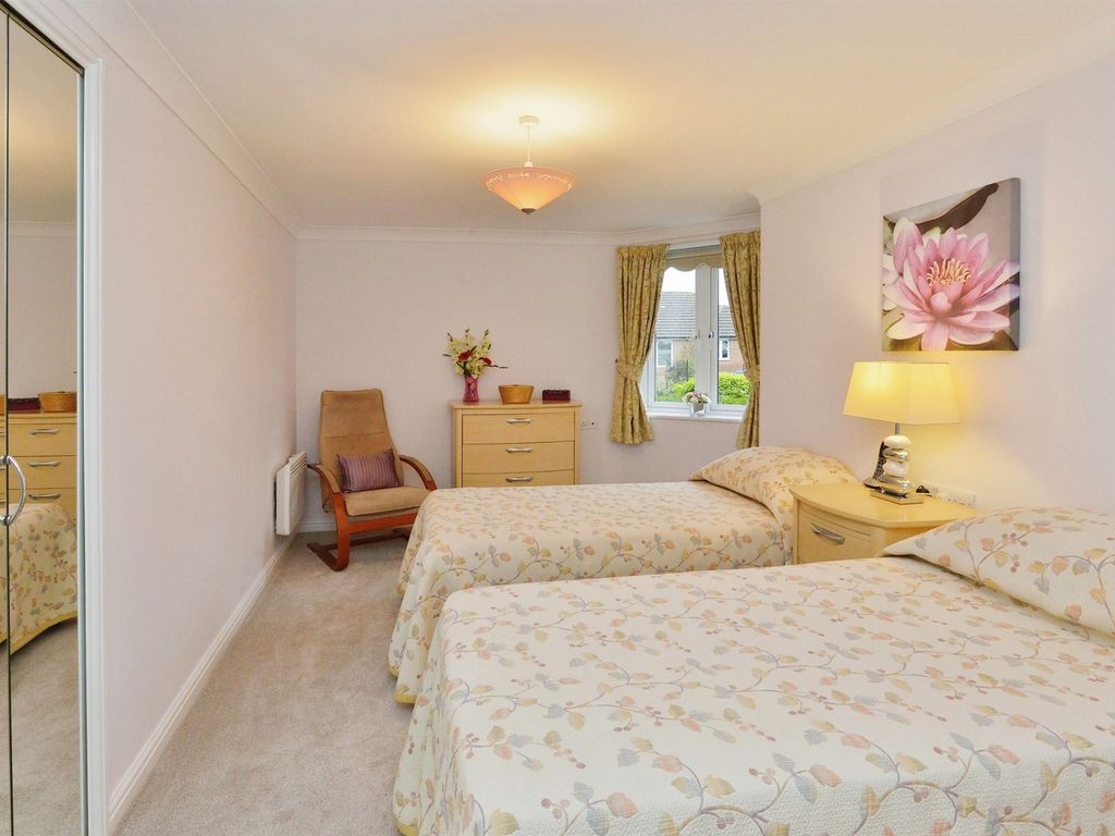1 bed flat for sale in Aylesbury Street, Fenny Stratford, Milton Keynes MK2, £130,000