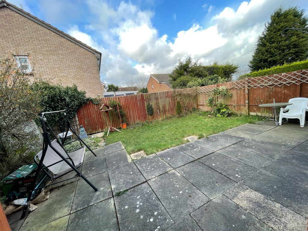 1 bed end terrace house for sale in Manor Drive, Leicester LE4, £150,000