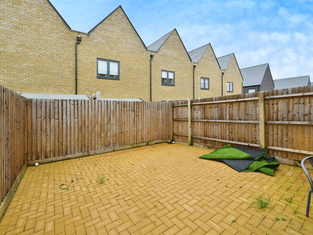2 bed property for sale in Bale Crescent, Newhall, Harlow CM17, £315,000