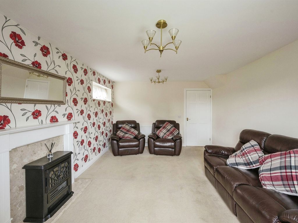 3 bed detached bungalow for sale in Lincoln Close, Crowle, Scunthorpe DN17, £225,000