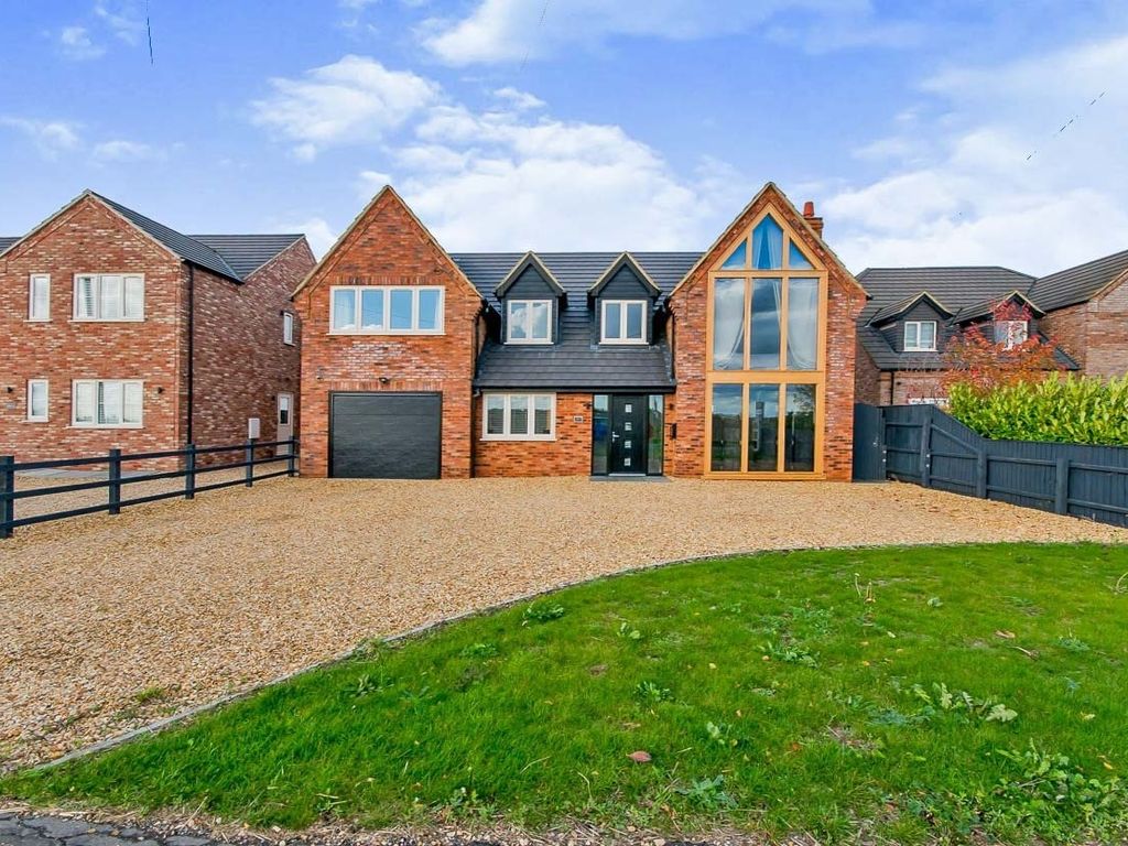 5 bed detached house for sale in Main Road, Parson Drove, Wisbech PE13, £485,000