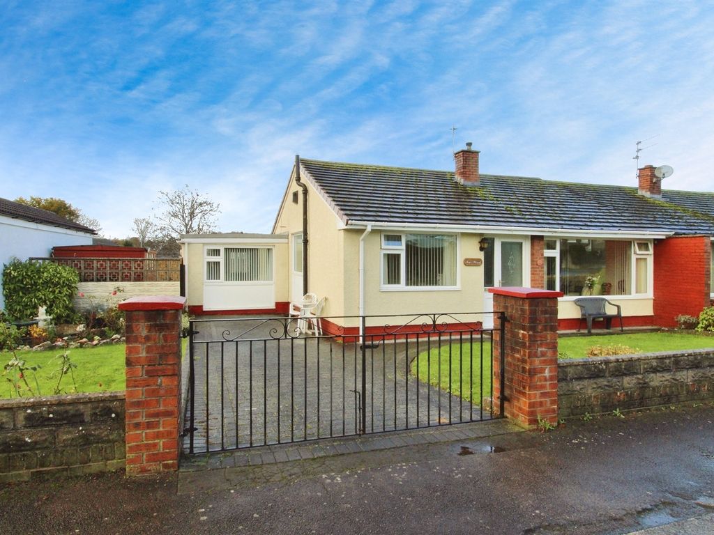 2 bed semi-detached bungalow for sale in Raglan Close, Dinas Powys CF64, £375,000