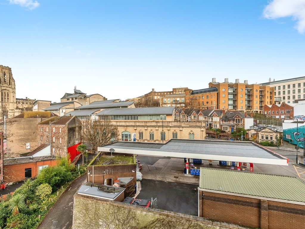 1 bed flat for sale in Park Row, Bristol BS1, £150,000