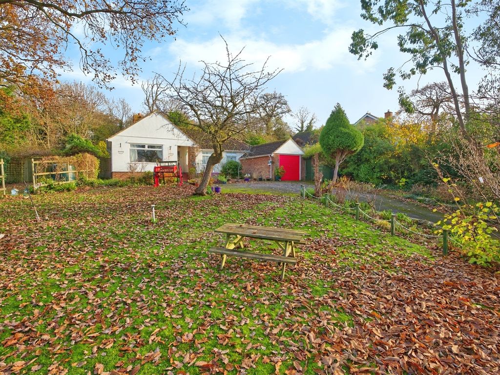 3 bed detached bungalow for sale in Wood Lane, Blue Anchor, Minehead TA24, £525,000