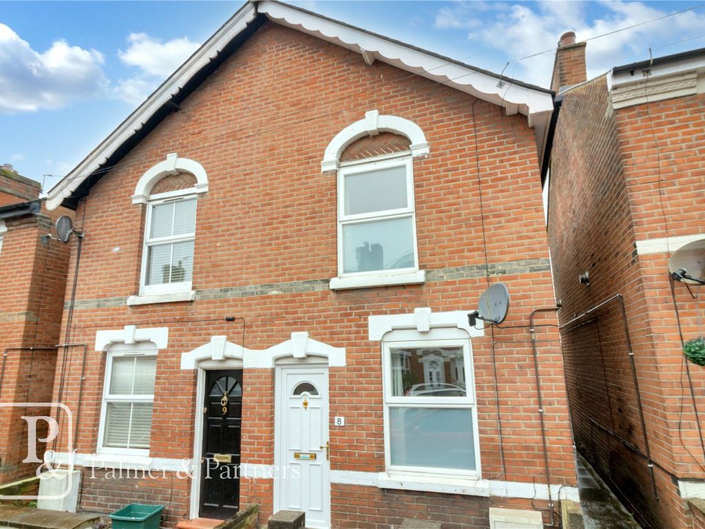 3 bed terraced house for sale in Victor Road, New Town, Colchester, Essex CO1, £200,000