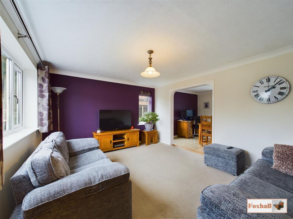 3 bed property for sale in Allington Close, Ipswich IP4, £360,000