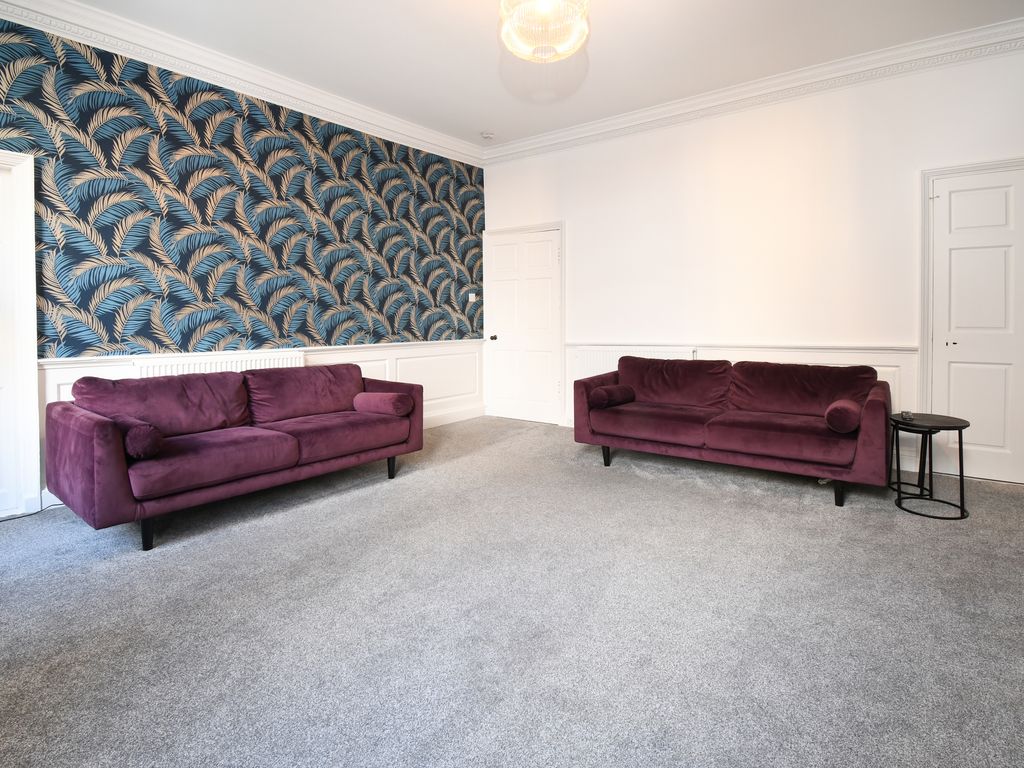 3 bed flat for sale in High Street, Montrose DD10, £130,000