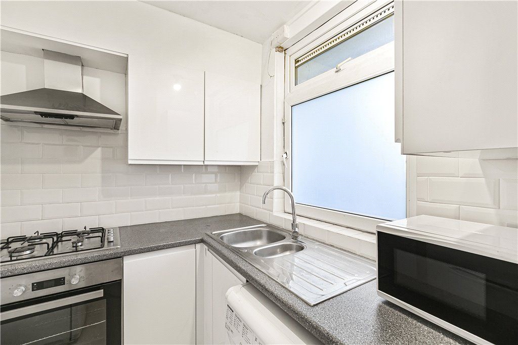 1 bed flat for sale in Canterbury Crescent, London SW9, £280,000