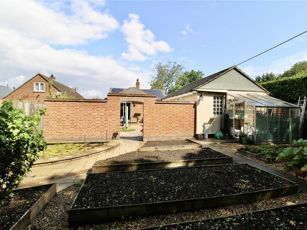 3 bed bungalow for sale in Halstead Road, Aldham, Colchester, Essex CO6, £475,000