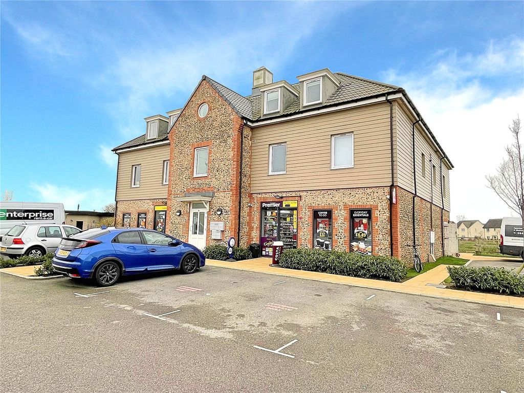 2 bed flat for sale in Benjamin Gray Drive, Littlehampton, West Sussex BN17, £250,000