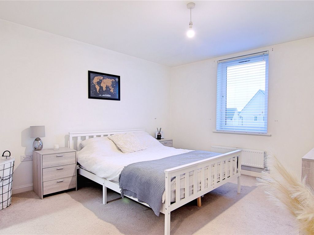 2 bed flat for sale in Benjamin Gray Drive, Littlehampton, West Sussex BN17, £250,000