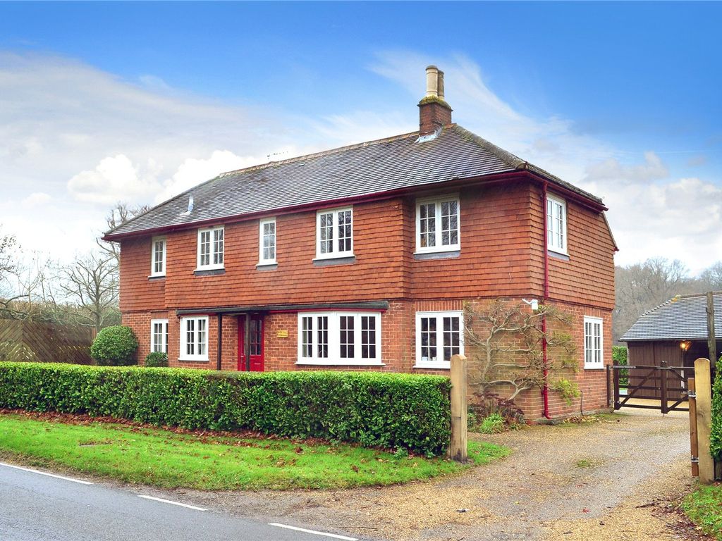4 bed detached house for sale in Turners Hill Road, Crawley Down, Crawley RH10, £925,000