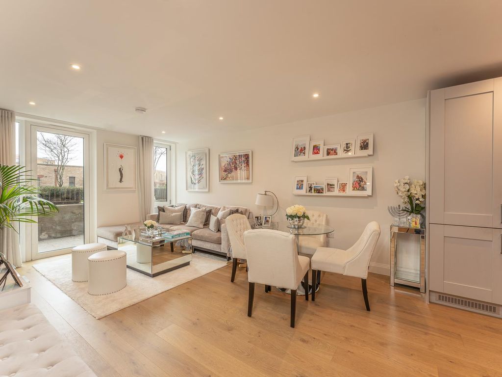 2 bed flat for sale in Wrest House, Millbrook Park NW7, £599,995