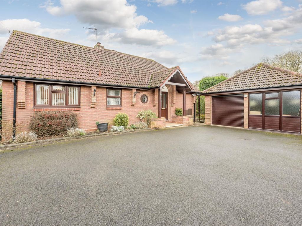 2 bed detached bungalow for sale in Hyperion Road, Stourton DY7, £445,000