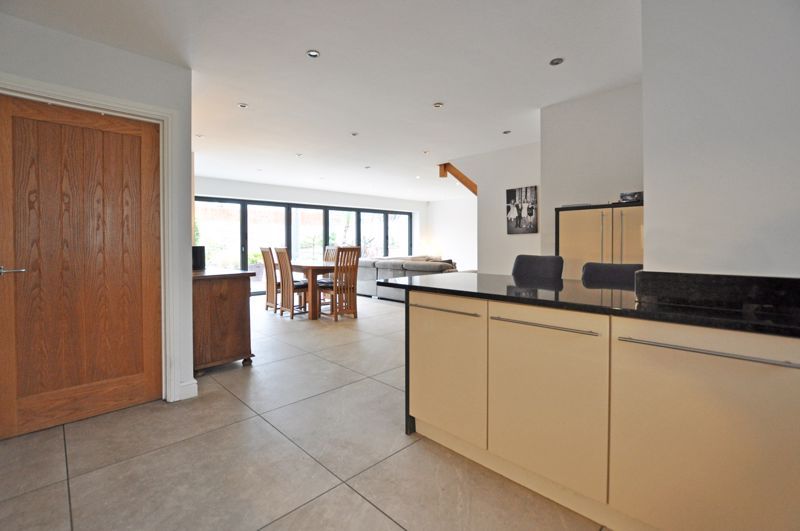 4 bed detached house for sale in Stunning Renovation, Marshfield Road, Marshfield CF3, £600,000