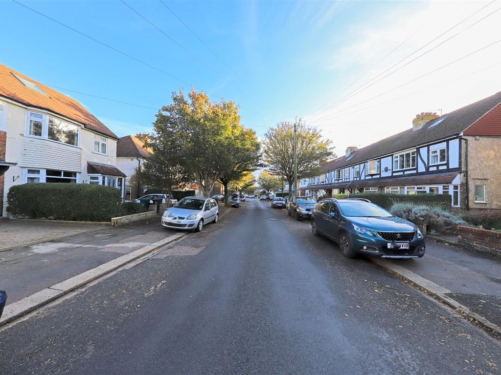 4 bed terraced house for sale in Rowan Avenue, Hove BN3, £550,000