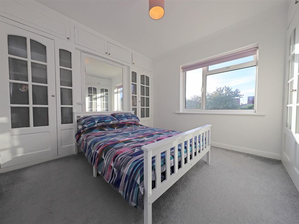 4 bed terraced house for sale in Rowan Avenue, Hove BN3, £550,000