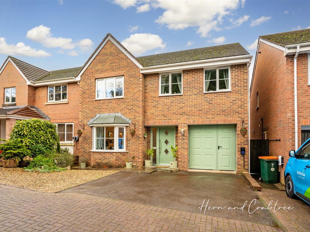 4 bed detached house for sale in Wentloog Rise, Castleton, Cardiff CF3, £500,000