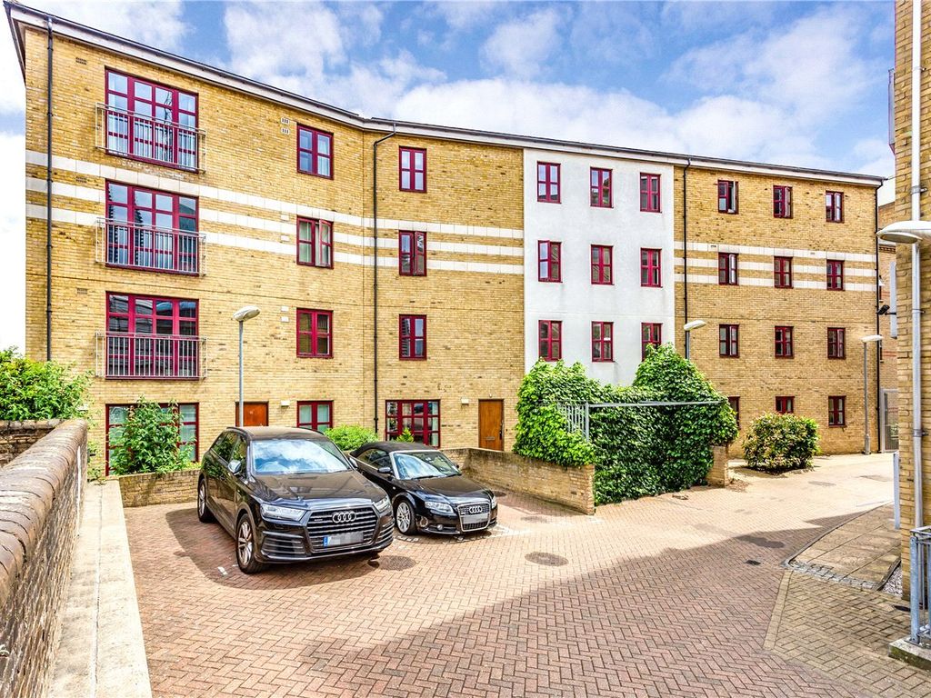 2 bed flat for sale in Eagle Works East, 58 Quaker Street, London E1, £585,000