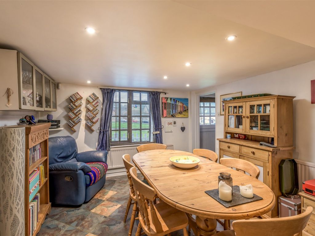 4 bed cottage for sale in The Green, Thornborough, Buckingham MK18, £495,000