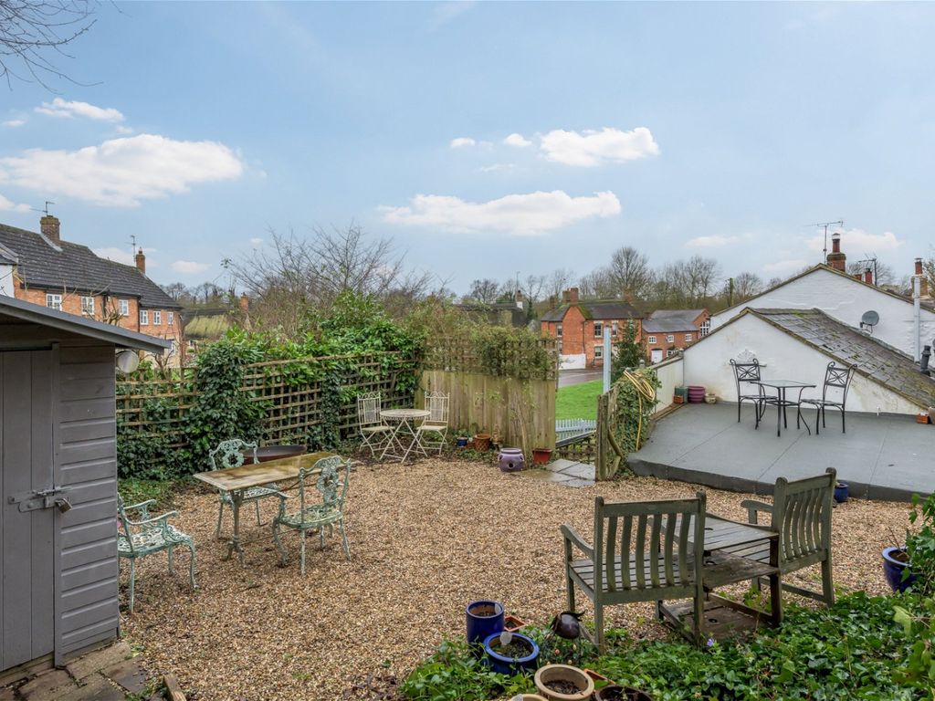 4 bed cottage for sale in The Green, Thornborough, Buckingham MK18, £495,000