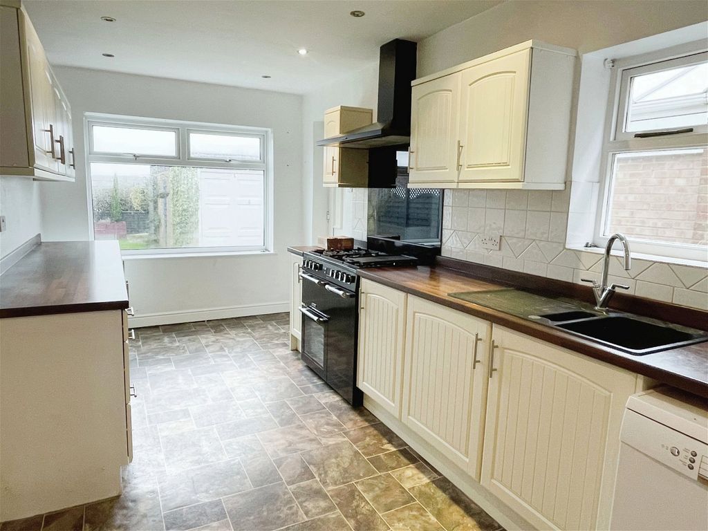 3 bed detached house for sale in Klondyke Way, Asfordby, Melton Mowbray LE14, £299,950