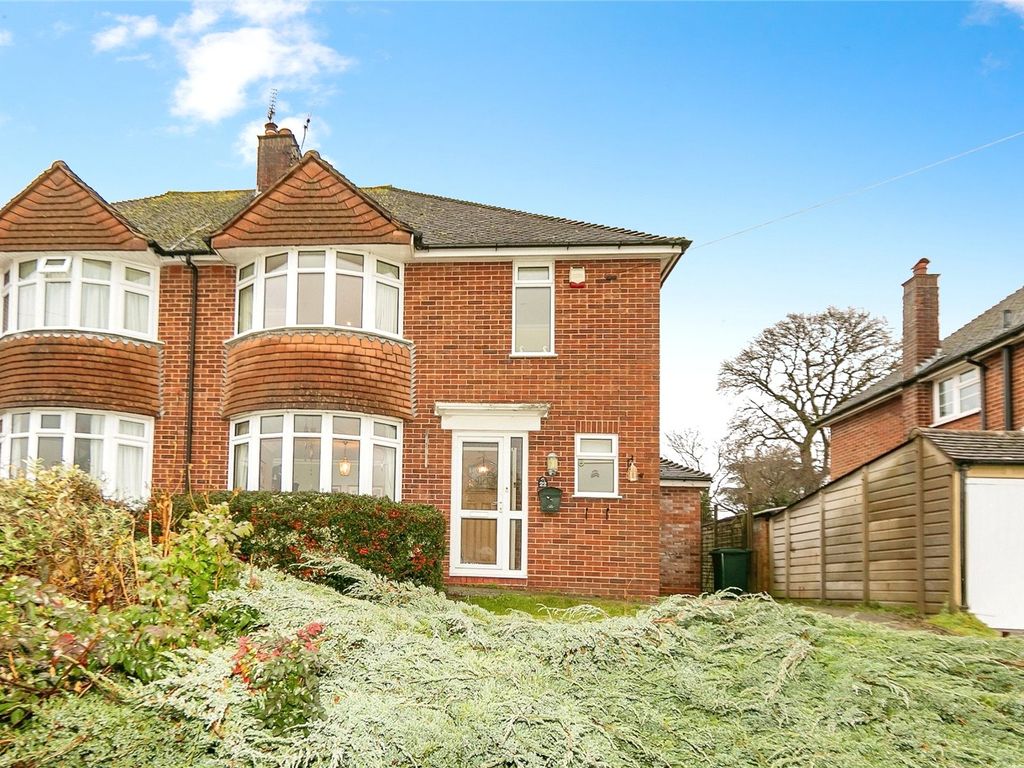 3 bed semi-detached house for sale in Crawshay Drive, Emmer Green RG4, £650,000