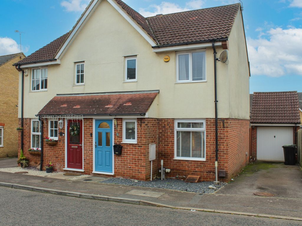 3 bed semi-detached house for sale in Crawford Chase, Wickford SS12, £400,000