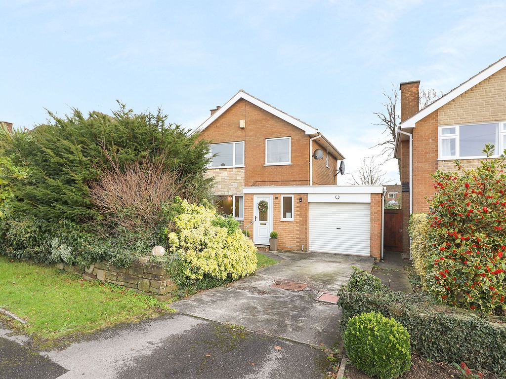3 bed detached house for sale in Coppice Close, Hasland S41, £325,000
