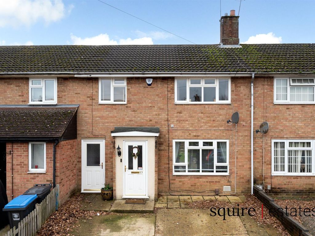 3 bed terraced house for sale in Boxted Road, Hemel Hempstead HP1, £395,000
