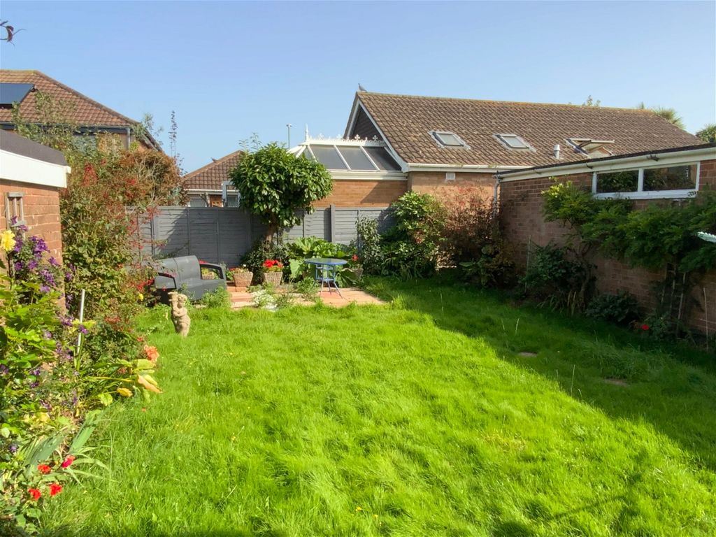 4 bed detached house for sale in Hookhills Road, Paignton TQ4, £420,000