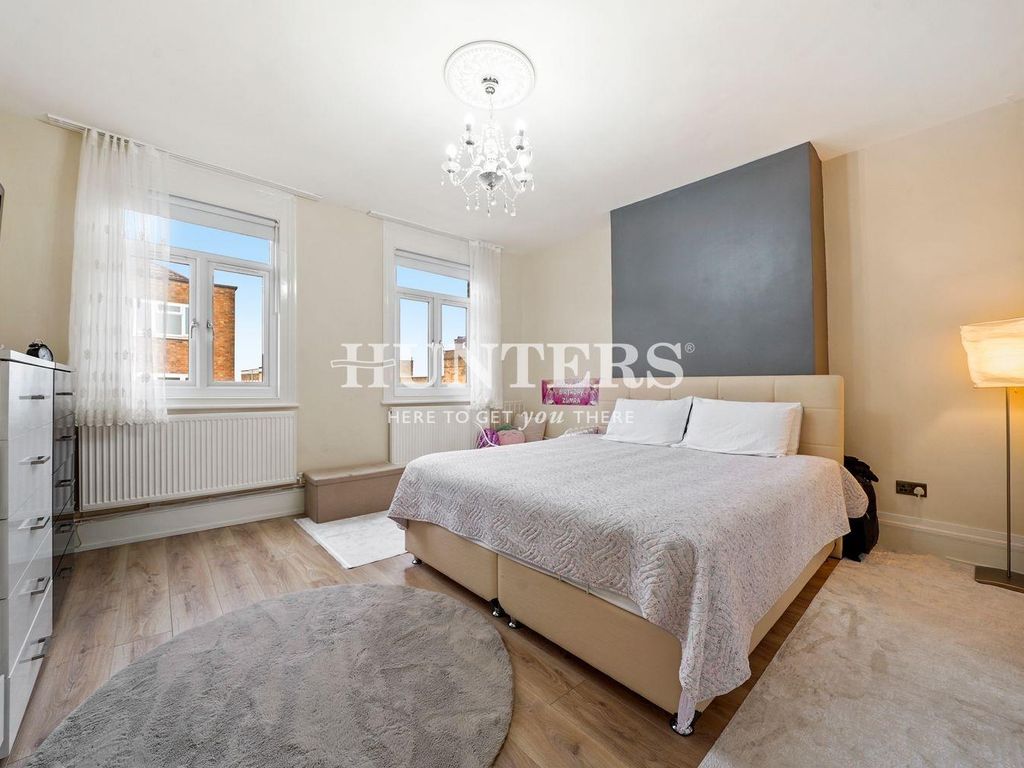 3 bed end terrace house for sale in Green Lanes, London N16, £1,250,000