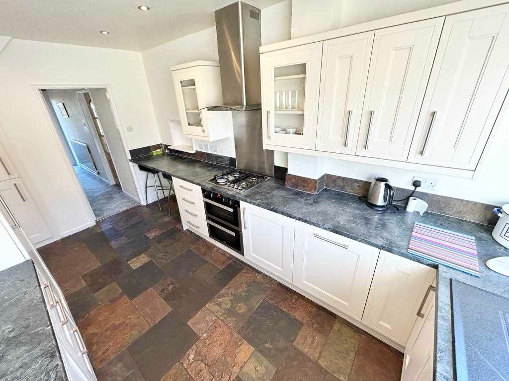 3 bed detached house for sale in Crossdale Drive, Keyworth, Nottingham NG12, £315,000