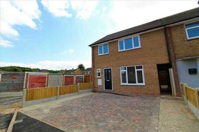 3 bed end terrace house for sale in Whitelands, Cotgrave, Nottingham NG12, £250,000