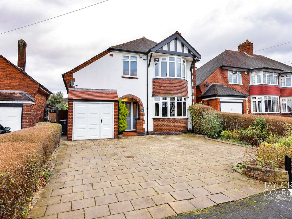 4 bed detached house for sale in Comberford Road, Tamworth B79, £479,950