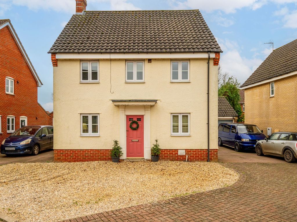 3 bed detached house for sale in Peacock Close, Easton NR9, £280,000