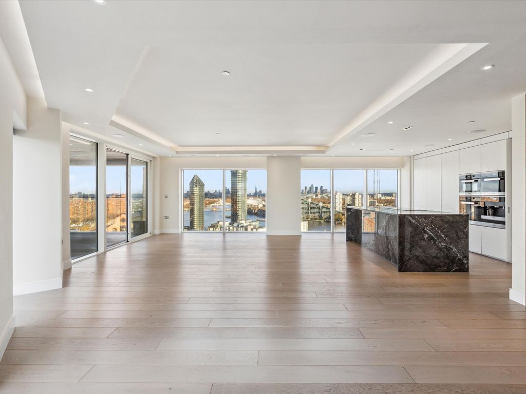 3 bed flat for sale in Chelsea Creek Tower, London SW6, £2,900,000
