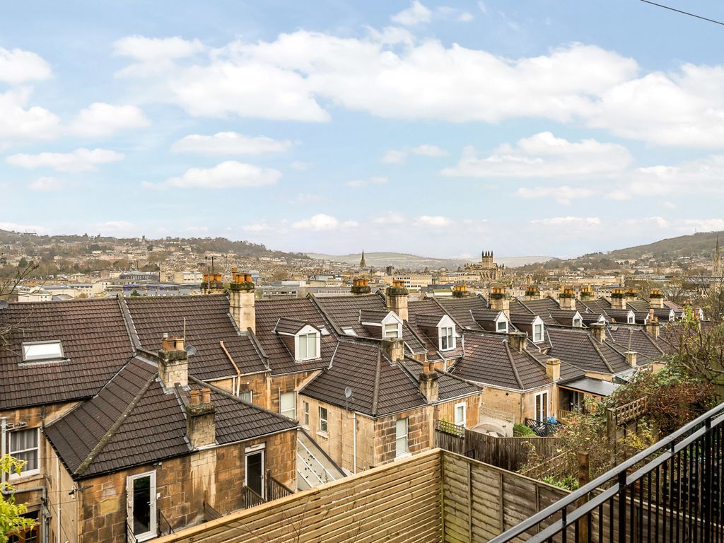 3 bed terraced house for sale in Magdalen Avenue, Bath, Somerset BA2, £525,000