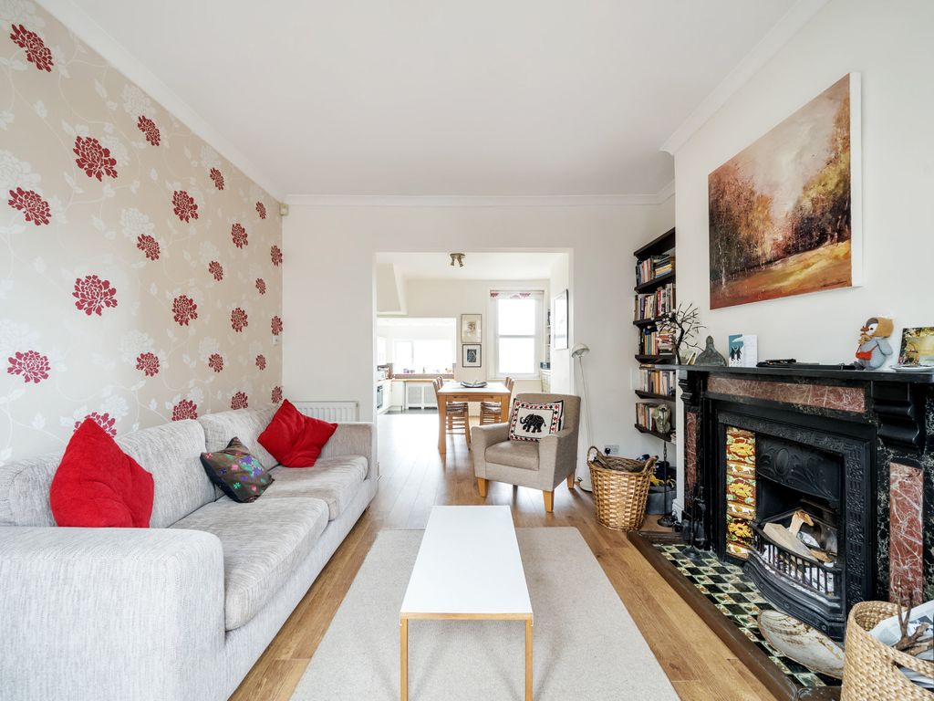 3 bed terraced house for sale in Magdalen Avenue, Bath, Somerset BA2, £525,000