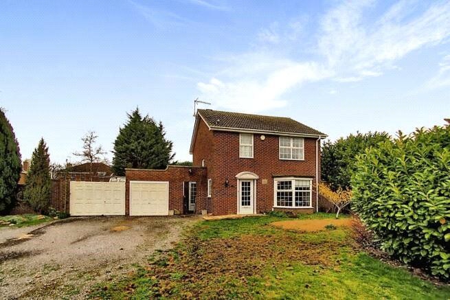 3 bed detached house for sale in Leverton Gate, Broome Manor, Swindon, Wiltshire SN3, £550,000