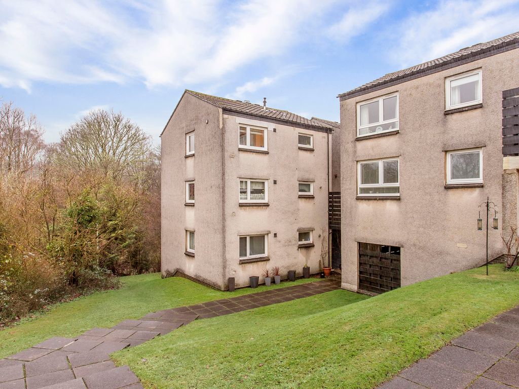 1 bed flat for sale in Flat 6, 3 The Riggs, Milngavie, East Dunbartonshire, Glasgow G628LX G62, £127,500