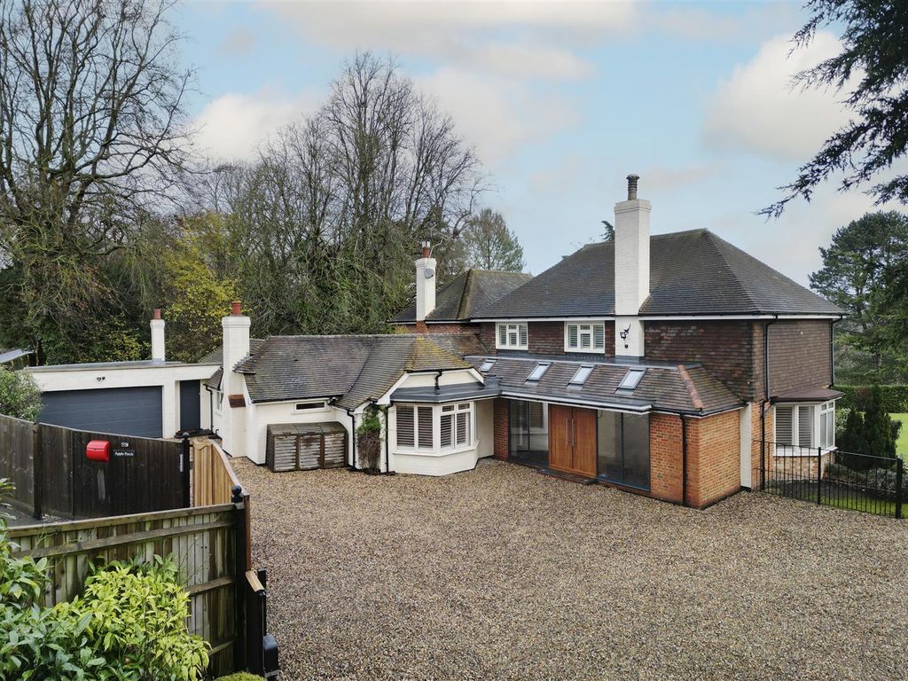 4 bed detached house for sale in Henley Road, Hurley SL6, £2,250,000
