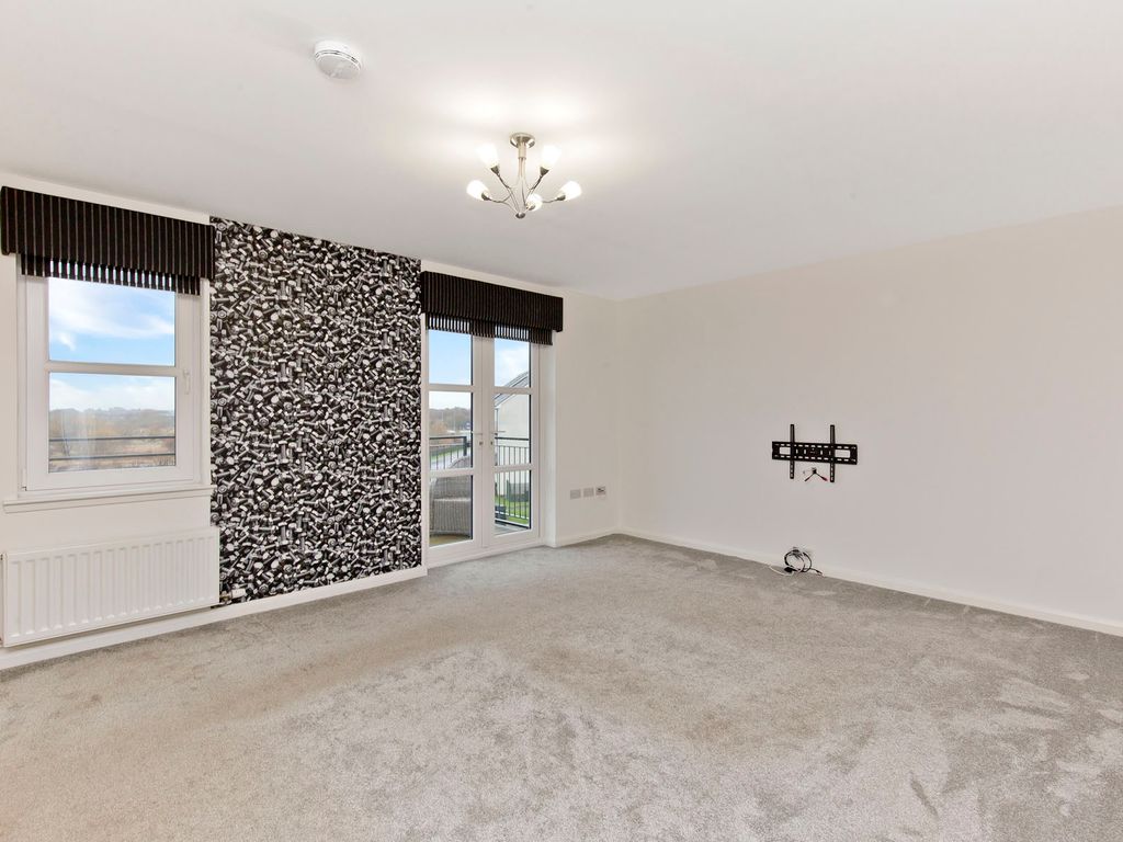 2 bed flat for sale in Dublin Quay, Irvine KA12, £170,000