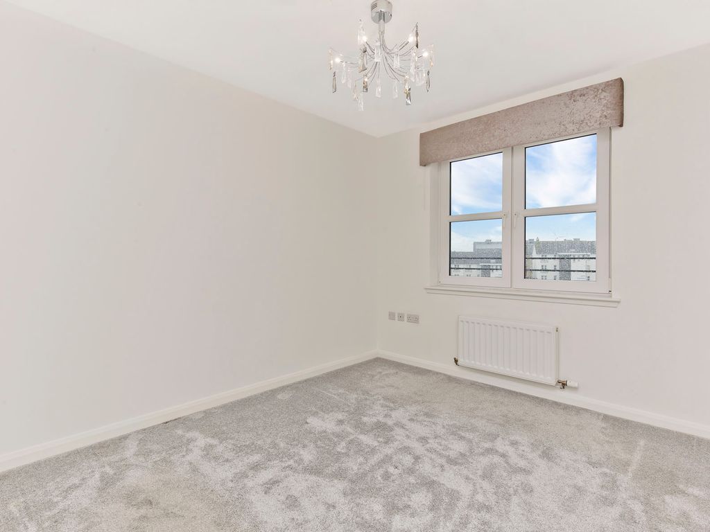 2 bed flat for sale in Dublin Quay, Irvine KA12, £170,000