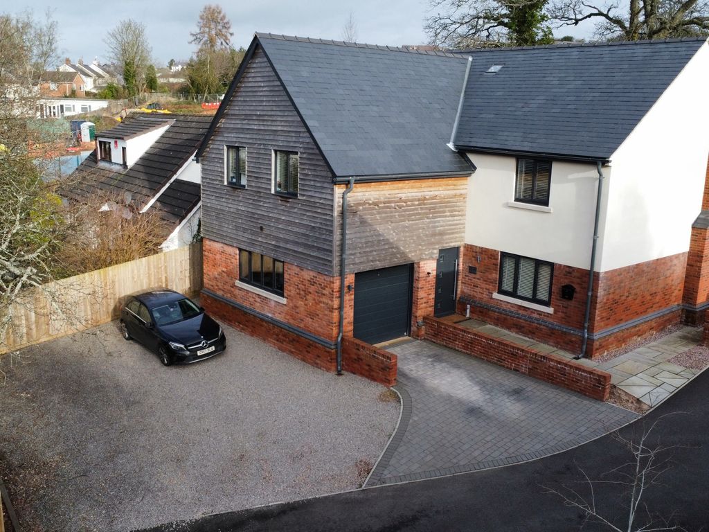 5 bed detached house for sale in The Old Stables, Cinderford GL14, £625,000