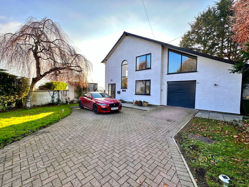4 bed detached house for sale in River Court, Awre, Newnham GL14, £725,000