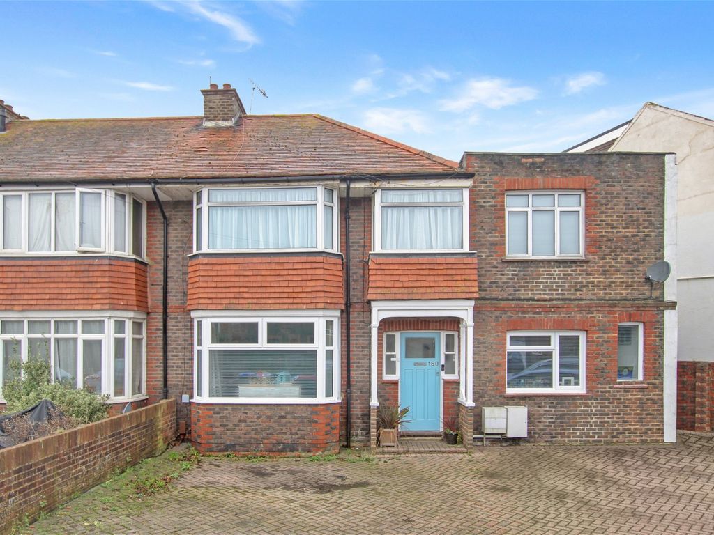 2 bed flat for sale in Brougham Road, Worthing BN11, £295,000