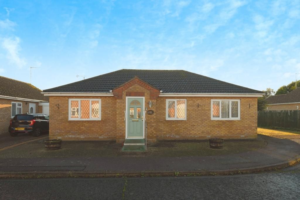 3 bed detached bungalow for sale in St Marks Road, Gorefield, Wisbech, Cambs PE13, £200,000